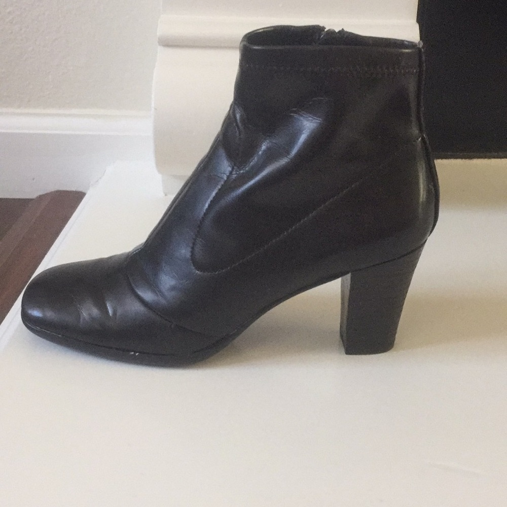 Ruby & Bloom Ankle Boots - Picture 2 of 7